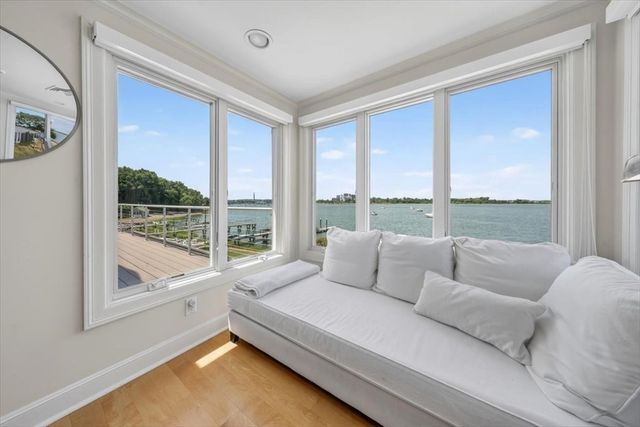 9 Beach Road, Hingham, MA 02043