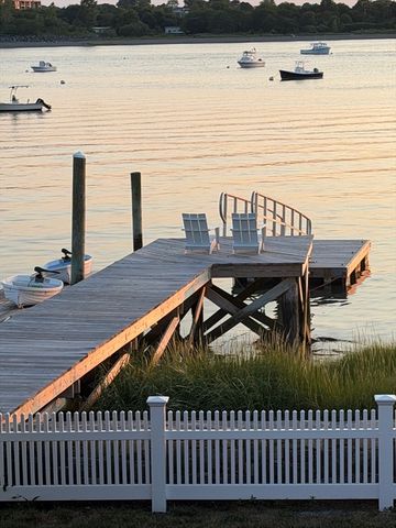 9 Beach Road, Hingham, MA 02043
