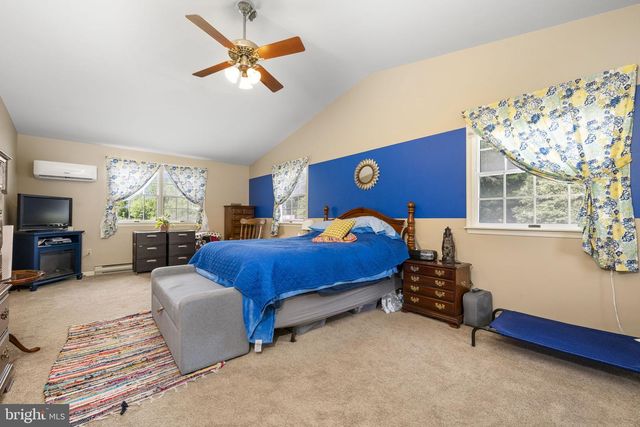448 MEDIA RD, Oxford, PA 19363