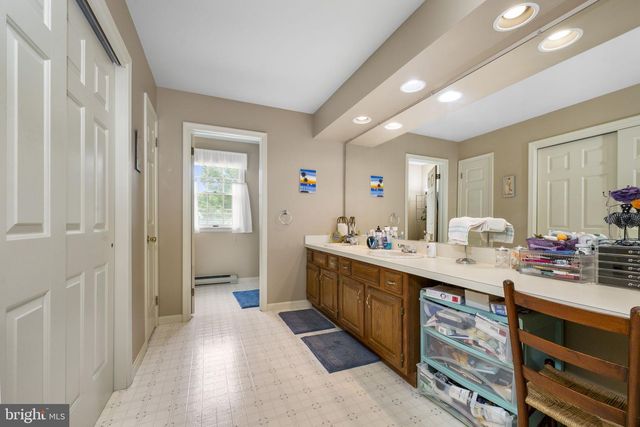 448 MEDIA RD, Oxford, PA 19363