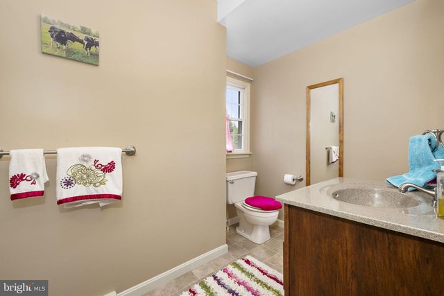 448 MEDIA RD, Oxford, PA 19363