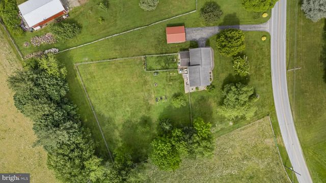 448 MEDIA RD, Oxford, PA 19363