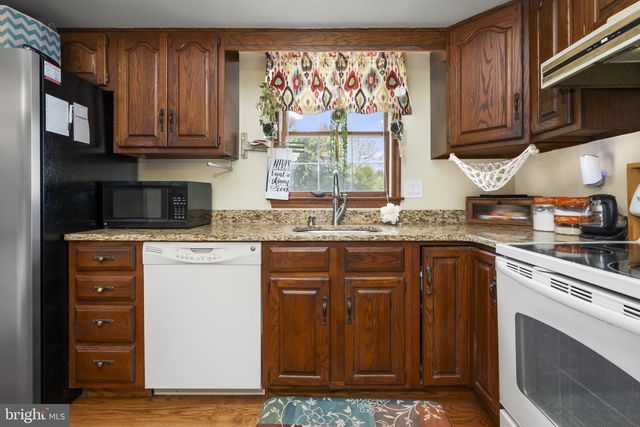 448 MEDIA RD, Oxford, PA 19363