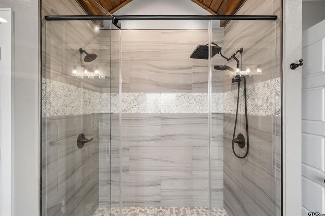 21562 Castle Rock Cir, Bullard, TX 75757