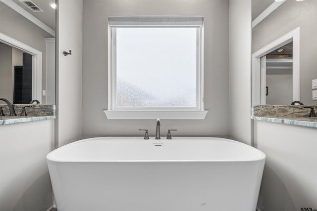 21562 Castle Rock Cir, Bullard, TX 75757