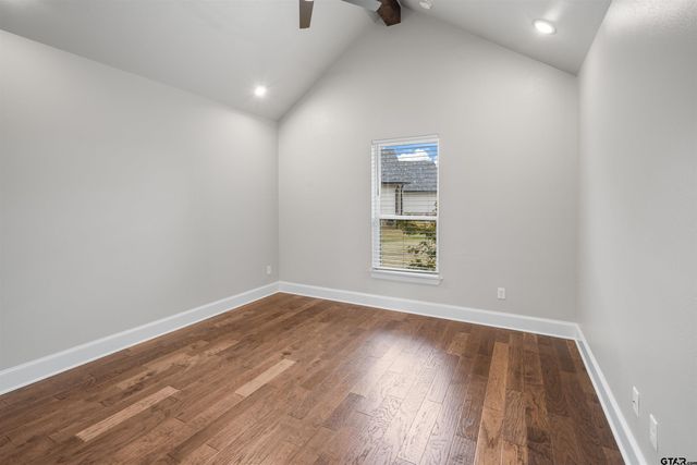 21562 Castle Rock Cir, Bullard, TX 75757