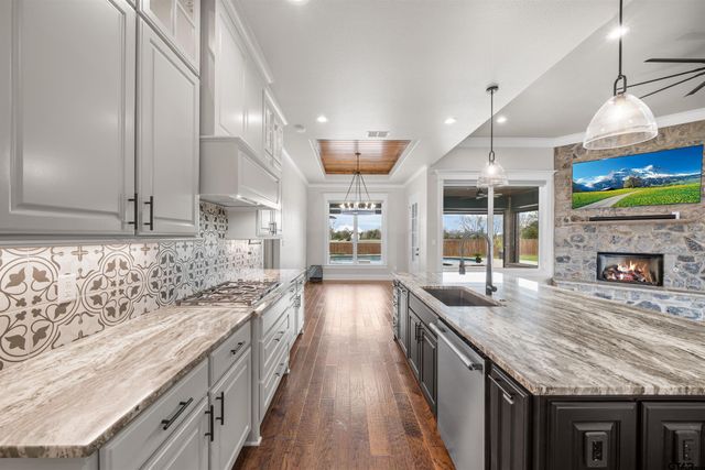 21562 Castle Rock Cir, Bullard, TX 75757