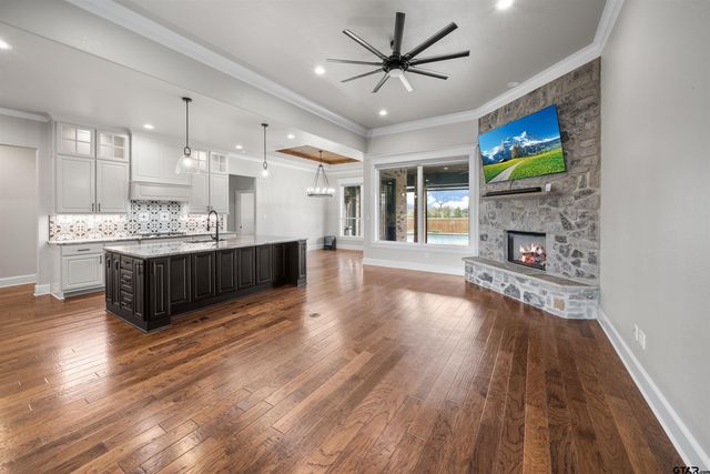 21562 Castle Rock Cir, Bullard, TX 75757