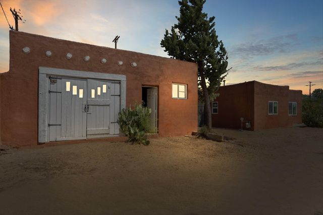 9621 Central Avenue NW C, Albuquerque, NM 87121