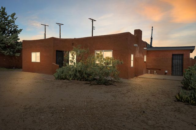 9621 Central Avenue NW C, Albuquerque, NM 87121