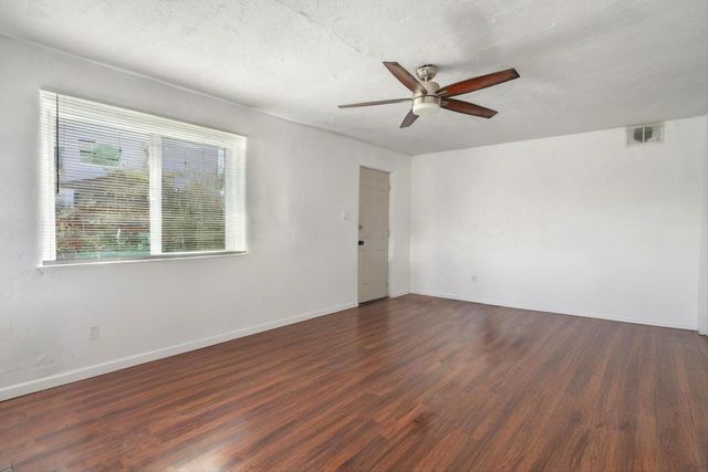 9621 Central Avenue NW C, Albuquerque, NM 87121