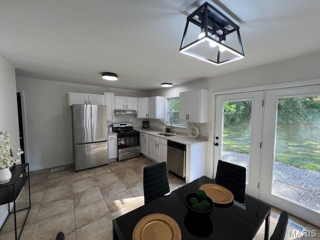 6530 Farm Pond Court, Florissant, MO 63033