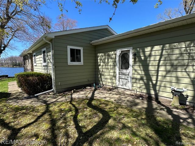 7043 Big Trail Road, Holly, MI 48442