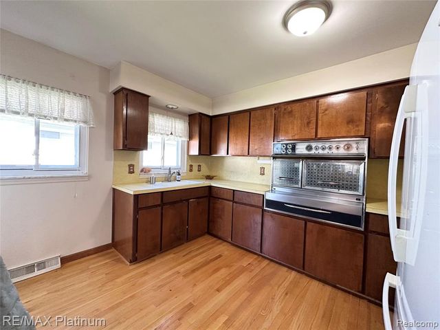 7043 Big Trail Road, Holly, MI 48442