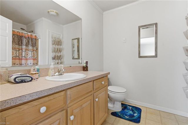 100 Canaan View LN, Surry, VA 23883