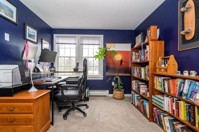 2 Sawmill Cir, Charlton, MA 01507