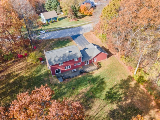 2 Sawmill Cir, Charlton, MA 01507
