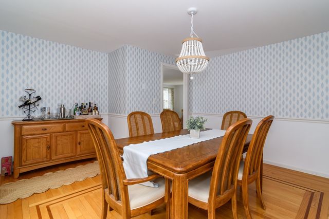 2 Sawmill Cir, Charlton, MA 01507