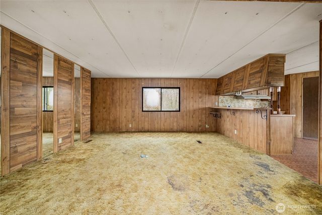 21215 Orting Kapowsin Highway E, Graham, WA 98338