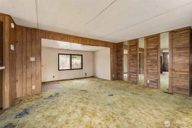 21215 Orting Kapowsin Highway E, Graham, WA 98338
