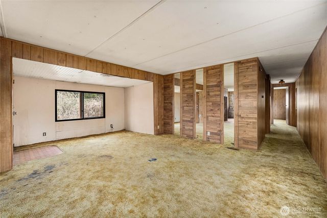 21215 Orting Kapowsin Highway E, Graham, WA 98338