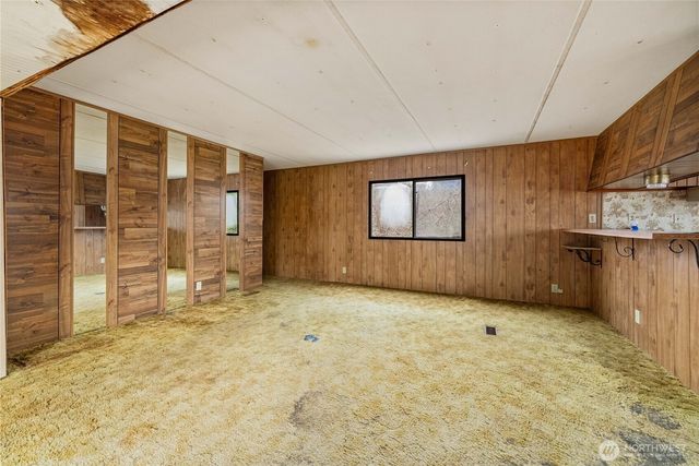21215 Orting Kapowsin Highway E, Graham, WA 98338