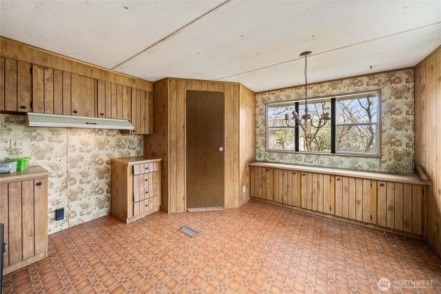 21215 Orting Kapowsin Highway E, Graham, WA 98338