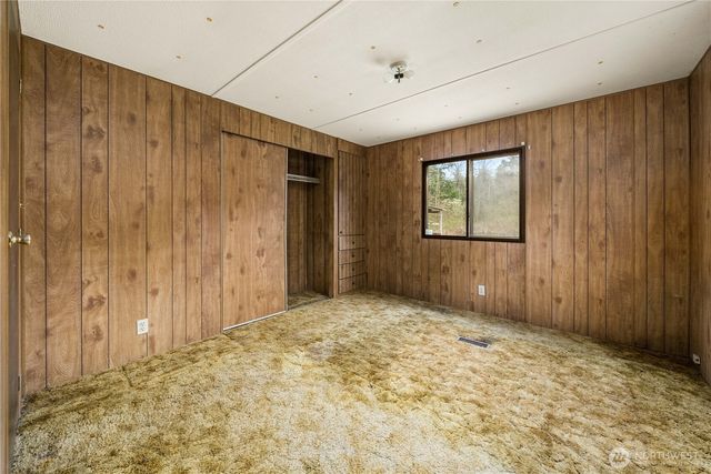 21215 Orting Kapowsin Highway E, Graham, WA 98338