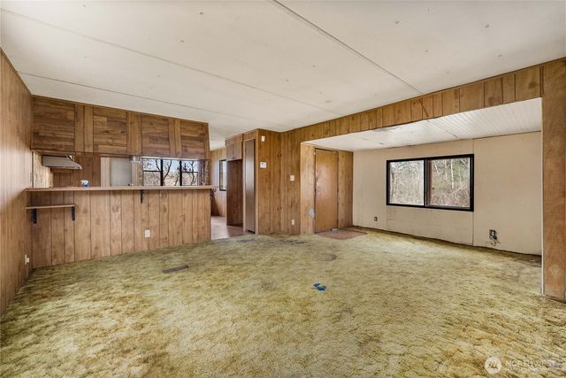 21215 Orting Kapowsin Highway E, Graham, WA 98338