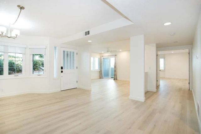 2156 S Coast Highway, Oceanside, CA 92054