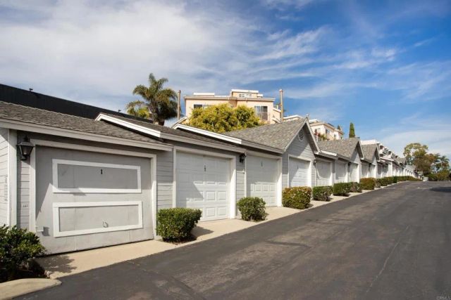 2156 S Coast Highway, Oceanside, CA 92054