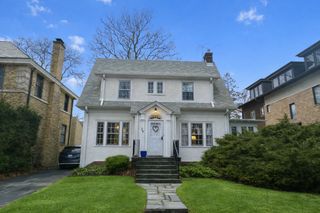 309 Driftwood Lane, Wilmette, IL 60091