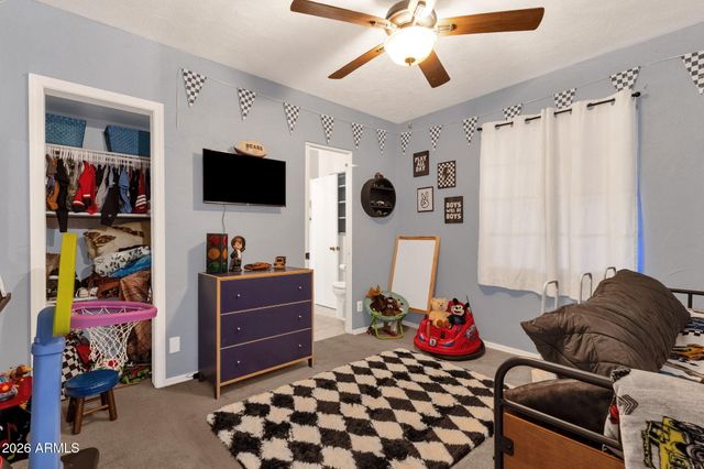 20 S CATALINA Street, Gilbert, AZ 85233