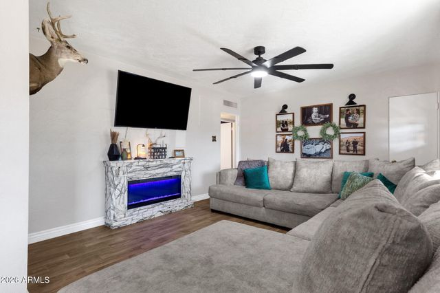 20 S CATALINA Street, Gilbert, AZ 85233