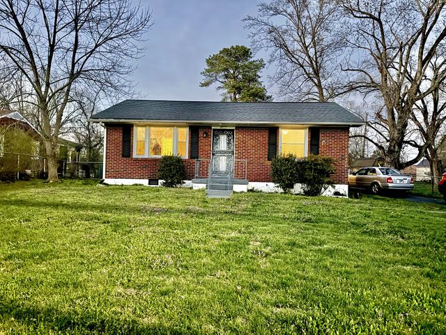 1343 Paradise Hill Rd, Clarksville, TN 37040