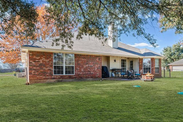 345 Woodard Lane, Bruceville, TX 76630