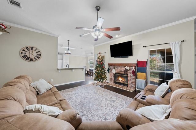 345 Woodard Lane, Bruceville, TX 76630