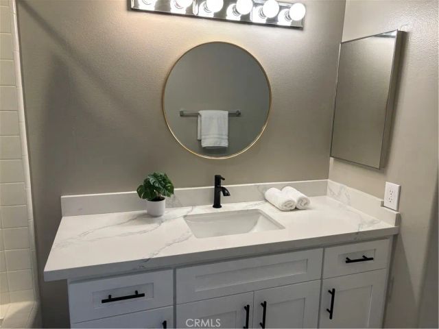 4766 Taranto Way, Oak Park, CA 91377
