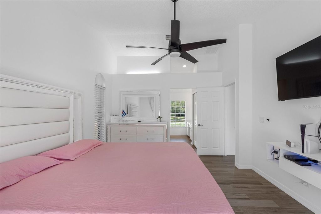 Image 38 of property listing at 12270 PADRON BOULEVARD, Spring Hill, FL 34609