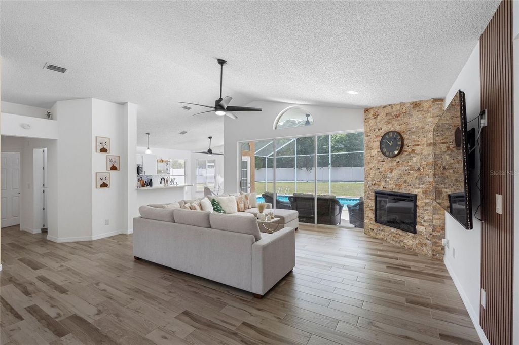 Image 49 of property listing at 12270 PADRON BOULEVARD, Spring Hill, FL 34609