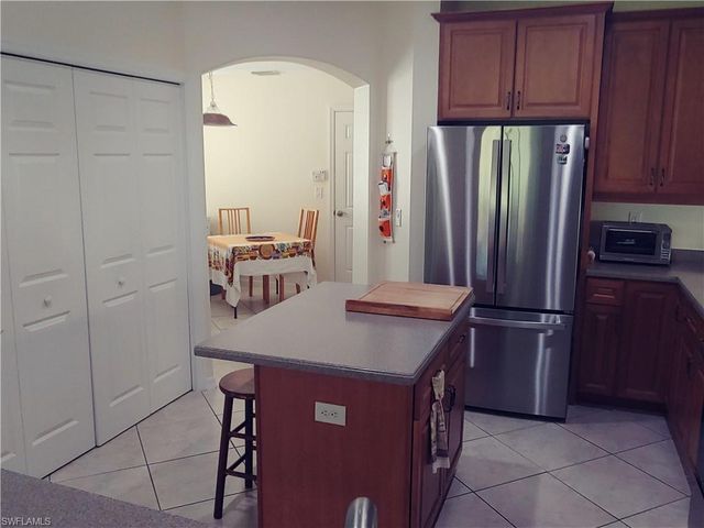 1646 Birdie DR, Naples, FL 34120