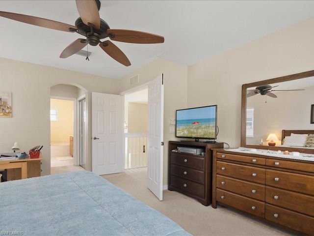 1646 Birdie DR, Naples, FL 34120