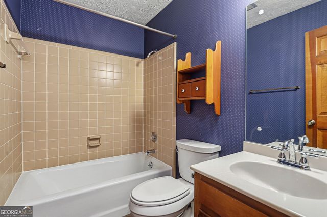 585 Buckeye Circle SE, Conyers, GA 30094