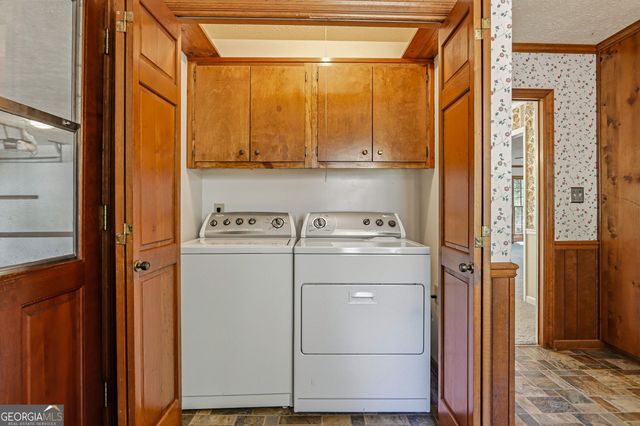 585 Buckeye Circle SE, Conyers, GA 30094