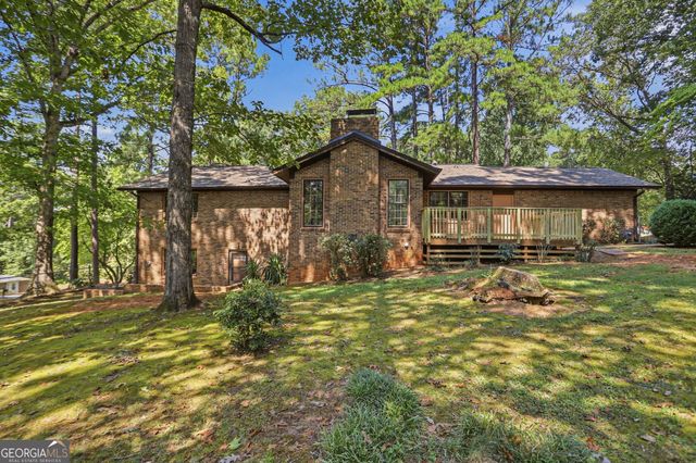 585 Buckeye Circle SE, Conyers, GA 30094