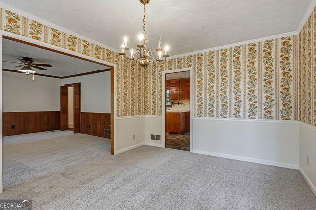 585 Buckeye Circle SE, Conyers, GA 30094