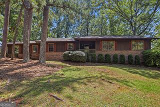 585 Buckeye Circle SE, Conyers, GA 30094