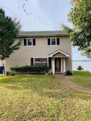 117 Lakewood Drive, Mabank, TX 75156