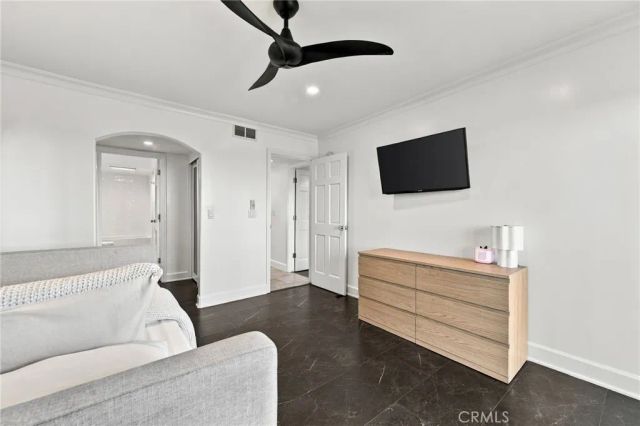 1222 Las Arenas Way 23, Costa Mesa, CA 92627
