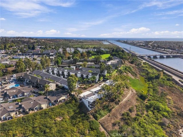 1222 Las Arenas Way 23, Costa Mesa, CA 92627